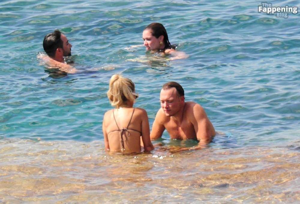 Sylvie Meis Looks Sensational with Her Beau on the Beach in Mallorca (51 Photos) - #29