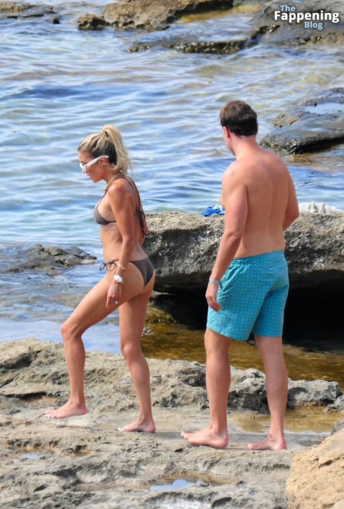 Sylvie Meis Looks Sensational with Her Beau on the Beach in Mallorca (51 Photos) - #26