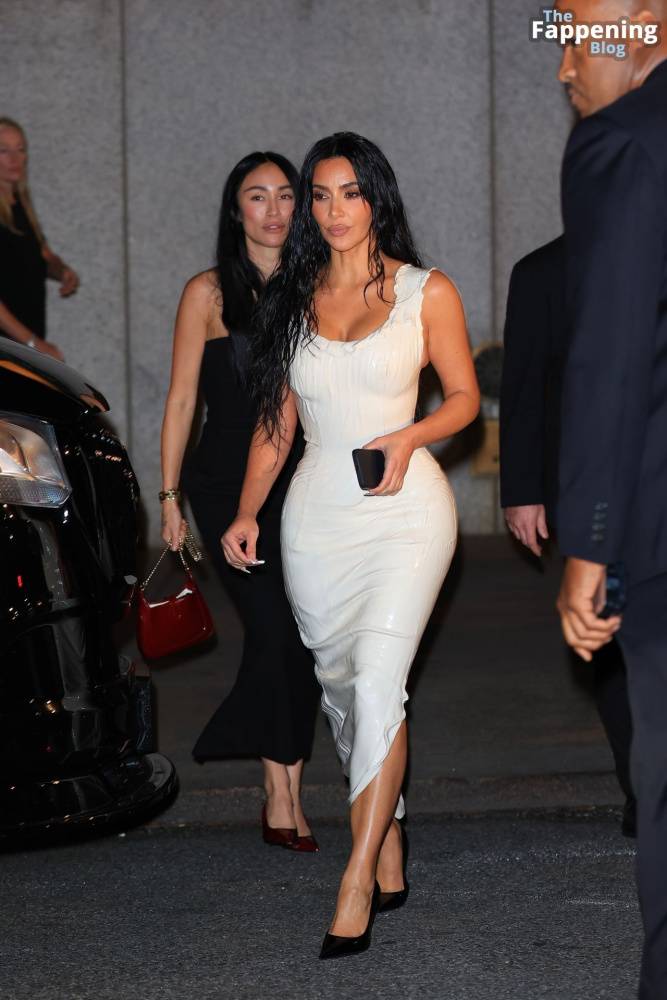 Kim Kardashian (5 New Photos) - #main