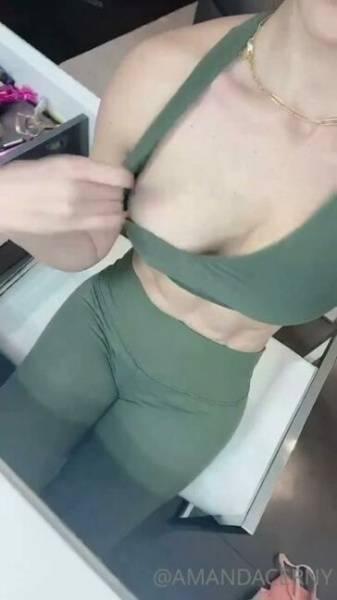 Amanda Cerny Nip Slip Onlyfans Video on fansphoto.pics
