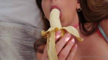 Christina Khalil Banana Blowjob Onlyfans Video on fansphoto.pics
