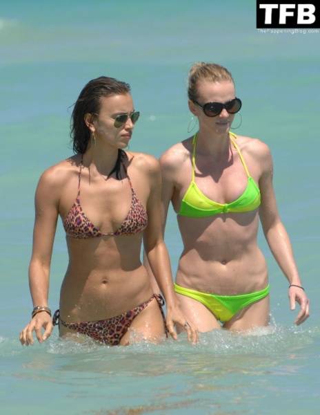 Irina Shayk & Anne Vyalitsyna Enjoy a Day on the Beach in Miami on fansphoto.pics