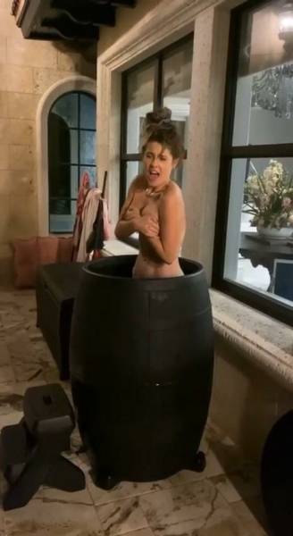 Amanda Cerny Nude Bath Dunking Video Leaked on fansphoto.pics