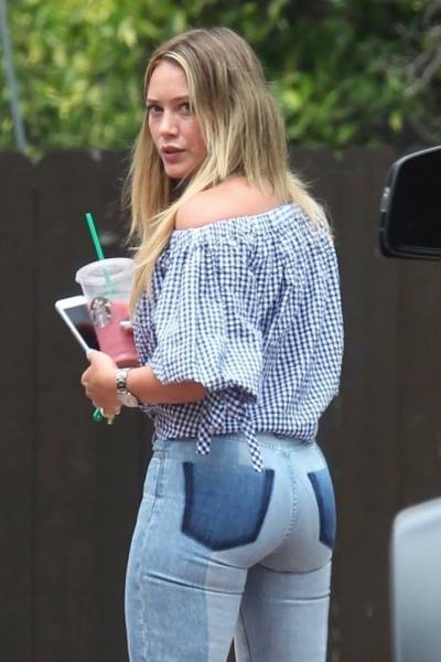 Hilary Duff Ass Tight Jeans Paparazzi Set Leaked - Usa on fansphoto.pics