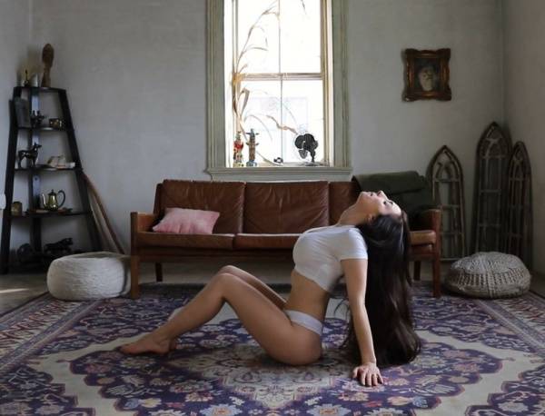 Abby Opel Nude Yoga Stretching Tease Onlyfans Video Leaked on fansphoto.pics