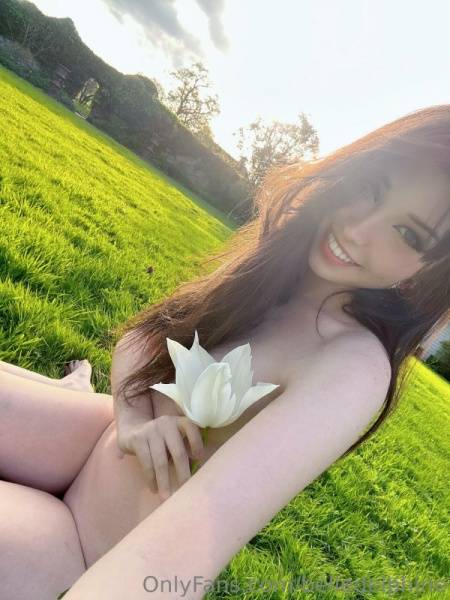 Belle Delphine Naked In The Garden Onlyfans Set Leaked on fansphoto.pics
