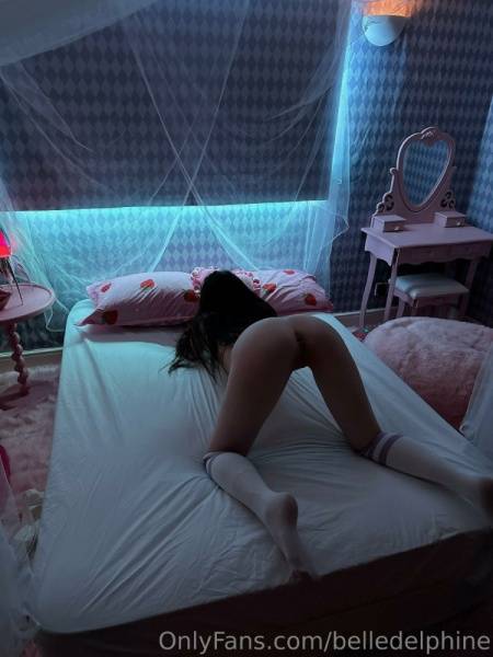 Belle Delphine Nude Cam Girl Bedroom Onlyfans Set Leaked on fansphoto.pics