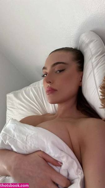 Julia Sandoval Nude OnlyFans Photos #16 on fansphoto.pics