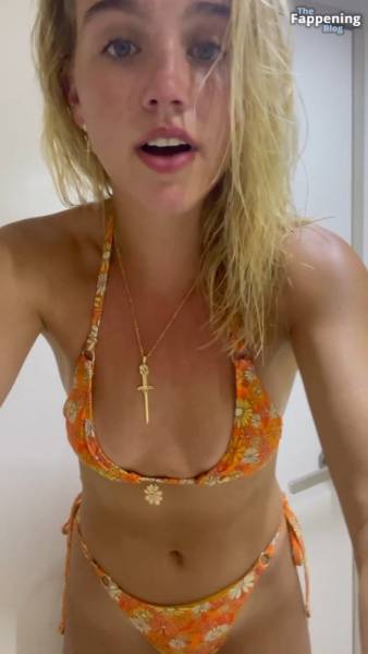 Emma Brooks Sexy Leaked The Fappening (3 Pics + Videos) on fansphoto.pics