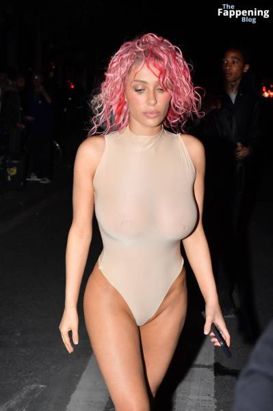Bianca Censori Flashes Her Nude Boobs in Paris (57 Photos) on fansphoto.pics