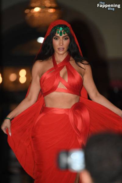 Kim Kardashian Stuns in a Red Dress in Mumbai (33 Photos) - India on fansphoto.pics