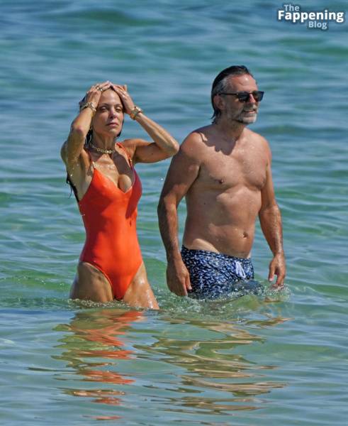 Bethenny Frankel Shows Off Her Sexy Boobs in a Swimsuit on the Beach in Saint Tropez (27 Photos) on fansphoto.pics