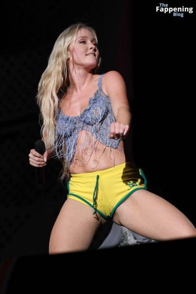 Zara Larsson Shows Off Her Goods as She Performs on Stage in Brazil (39 Photos) - Brazil on fansphoto.pics